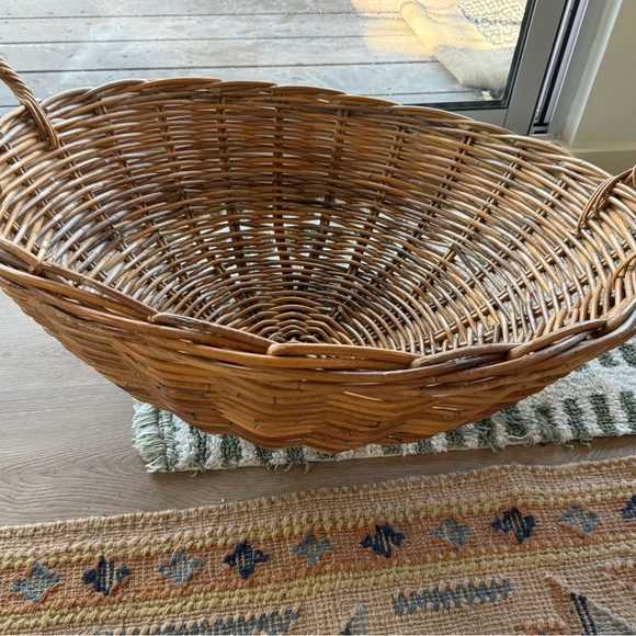 Meet your Posher, Vanessa - Picture 1 of 1